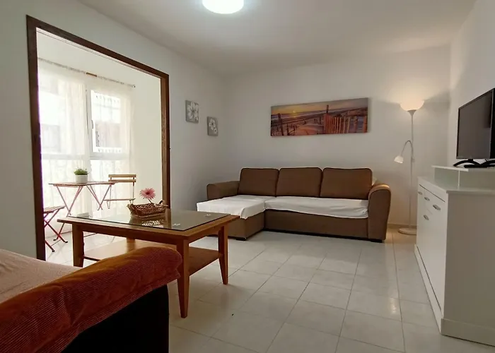 Alquilaencanarias El Medano, El Cabezo, Next To The !!!